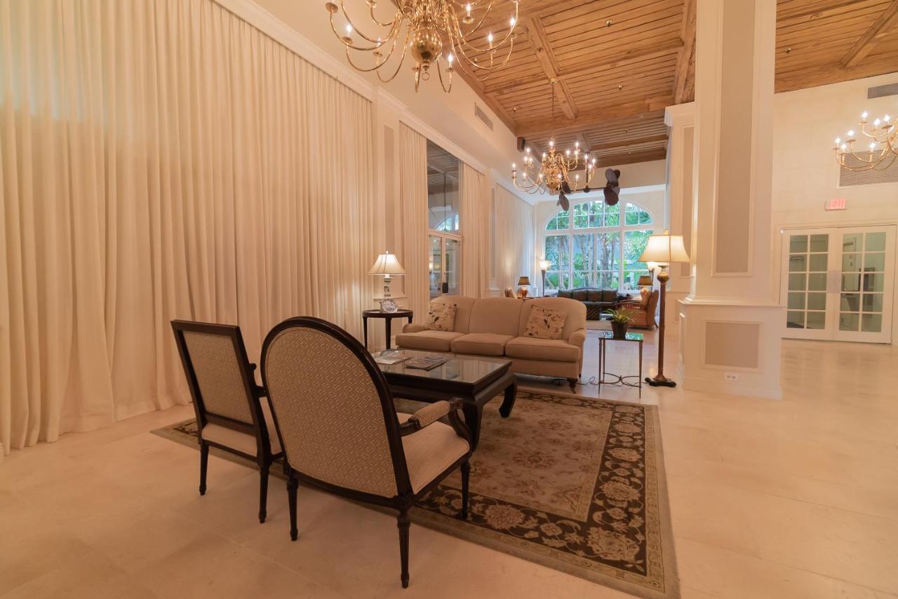 Palm Beach Island Condominiums Exterior foto